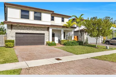 24970 SW 108th Ave, Homestead, FL 33032 - Photo 2
