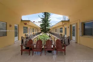 75 Washington Ave, Miami Beach, FL 33139 - Photo 2