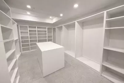 17301 Biscayne Blvd #308, North Miami Beach, FL 33160 - Photo 12