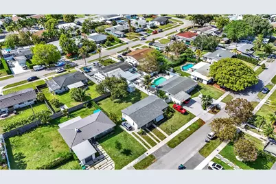 9401 Jamaica Dr, Cutler Bay, FL 33189 - Photo 36