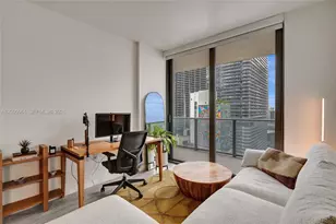 45 SW 9th St, Miami, FL 33130 - Photo 8