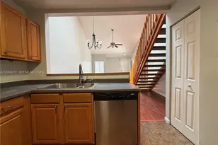 4151 Palm Bay Cir, West Palm Beach, FL 33406 - Photo 14