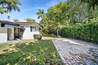 330 Viscaya Ave, Coral Gables, FL 33134 - Photo 14
