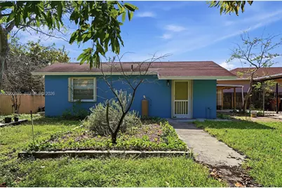 490 E 45th St, Hialeah, FL 33013 - Photo 32