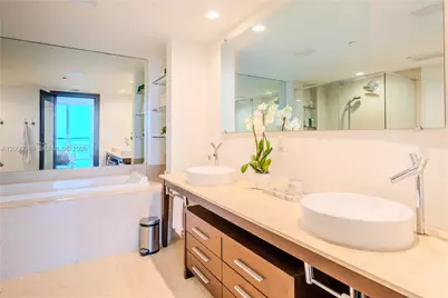 495 Brickell Ave #PH-5703, Miami, FL 33131 - Photo 14