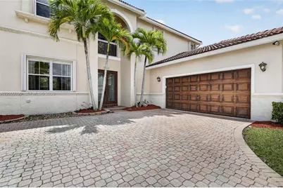 19018 NW 23rd Pl, Pembroke Pines, FL 33029 - Photo 4