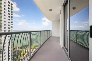 1750 N Bayshore Dr, Miami, FL 33137 - Photo 32