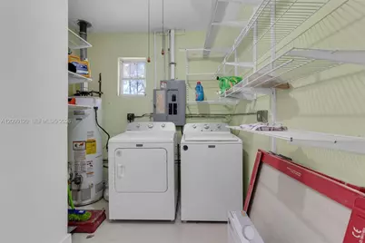 13011 SW 80th St, Miami, FL 33183 - Photo 8