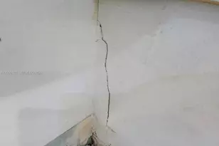 3931 NW 108th Dr, Coral Springs, FL 33065 - Photo 8