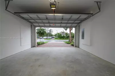 106 SW 127th Terrace #106, Plantation, FL 33325 - Photo 6