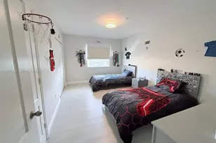 17455 NW 75th Pl, Hialeah, FL 33015 - Photo 20