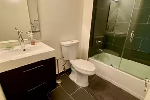 16590 NE 26th Ave, North Miami Beach, FL 33160 - Photo 16
