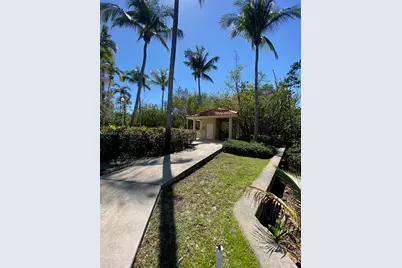 16590 NE 26th Ave #202, North Miami Beach, FL 33160 - Photo 24