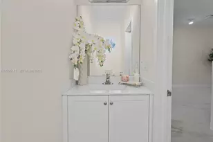 3347 W 106th Terrace, Hialeah, FL 33018 - Photo 12
