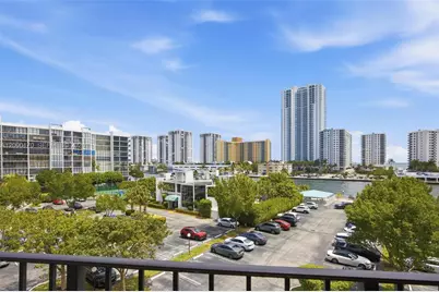 800 Parkview Dr #506, Hallandale Beach, FL 33009 - Photo 14