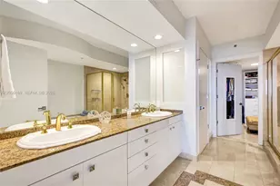 19111 Collins Ave, Sunny Isles Beach, FL 33160 - Photo 18