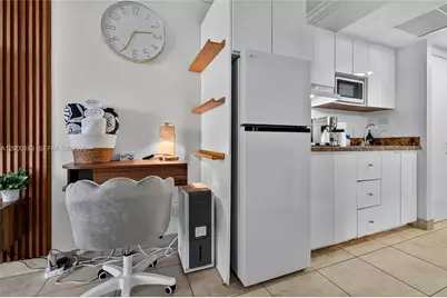 19201 Collins Ave #1123, Sunny Isles Beach, FL 33160 - Photo 10