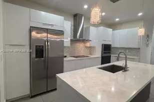 6434 NW 104th Ct, Doral, FL 33178 - Photo 2