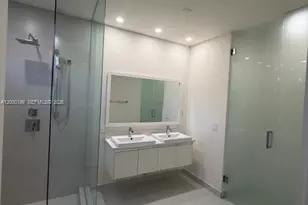 6434 NW 104th Ct, Doral, FL 33178 - Photo 6