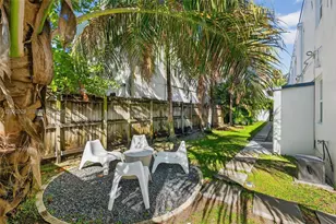 3676 Oak Ave, Miami, FL 33133 - Photo 14