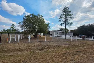 555 Lindero St, Clewiston, FL 33440 - Photo 1