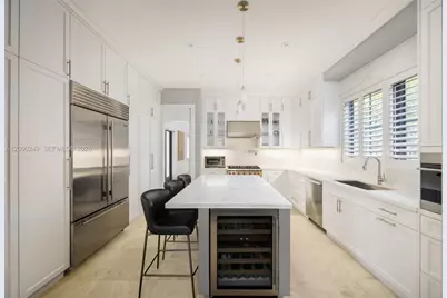 475 Amalfi Ave, Coral Gables, FL 33146 - Photo 16