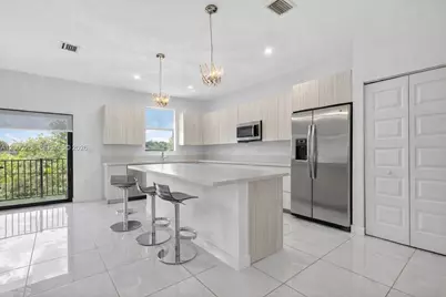 10467 NW 82nd St #11, Doral, FL 33178 - Photo 6