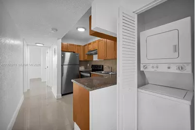 6951 SW 7th St, Margate, FL 33068 - Photo 10