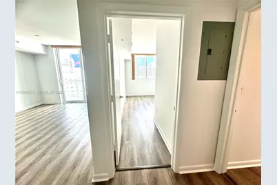 244 Biscayne Blvd #1709, Miami, FL 33132 - Photo 32