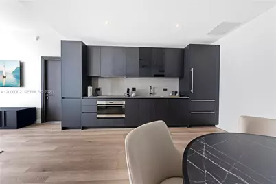 20 NE 11th St #4403, Miami, FL 33132 - Photo 4