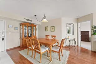 19101 NE 36th Ct, Aventura, FL 33180 - Photo 6
