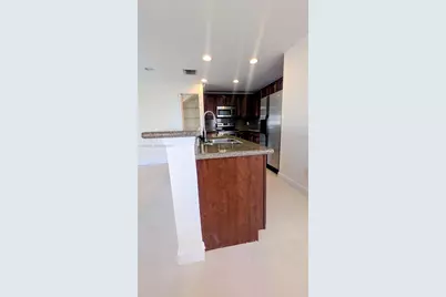 5910 Royal Way #----, Tamarac, FL 33321 - Photo 12
