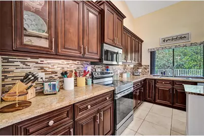 5112 NW 58th Ter, Coral Springs, FL 33067 - Photo 12