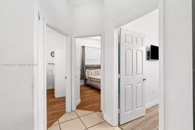 8914 NW 168th St, Miami Lakes, FL 33018 - Photo 20