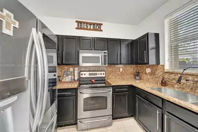 7855 NW 110th Ave, Doral, FL 33178 - Photo 20