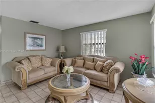 6770 SW 15th St, Miami, FL 33144 - Photo 4