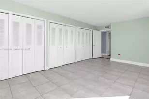 7010 NW 186th St, Hialeah, FL 33015 - Photo 2
