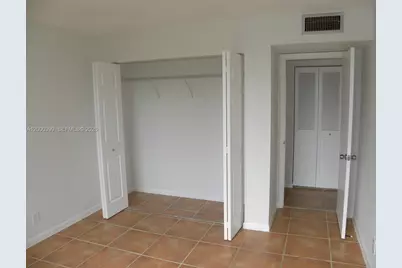 8050 W McNab Rd #206, Tamarac, FL 33321 - Photo 18