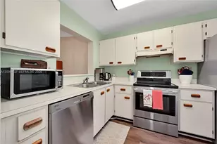 9449 Boca Cove Cir, Boca Raton, FL 33428 - Photo 6