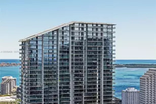 68 SE 6th St, Miami, FL 33131 - Photo 30