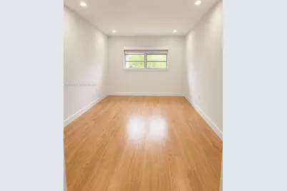 12105 NE 11th Pl #306, North Miami, FL 33161 - Photo 1