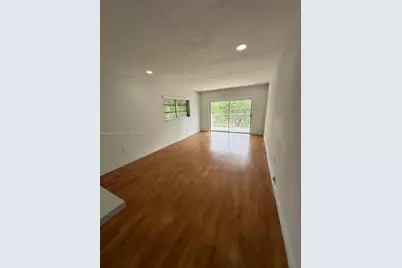 12105 NE 11th Pl #306, North Miami, FL 33161 - Photo 4