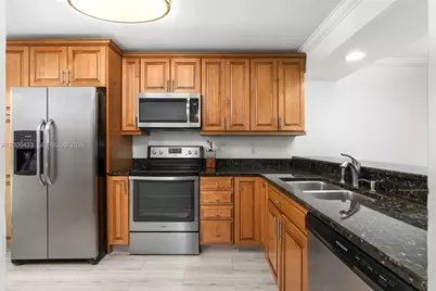 16 Royal Palm Way #205, Boca Raton, FL 33432 - Photo 4