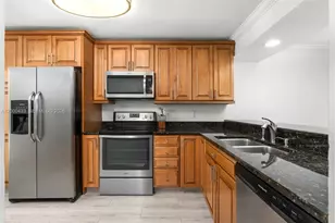 16 Royal Palm Way, Boca Raton, FL 33432 - Photo 4