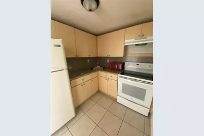 606 W 81st St #307, Hialeah, FL 33014 - Photo 2