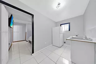 3030 NW 90th St, Miami, FL 33147 - Photo 38