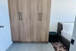 121 NE 25th St, Miami, FL 33132 - Photo 12