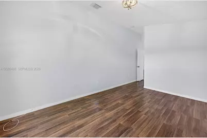 2073 SE 13th St, Homestead, FL 33035 - Photo 14