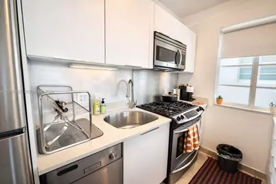3915 N Meridian Ave #206, Miami Beach, FL 33140 - Photo 16