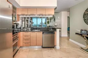 31 SE 5th St, Miami, FL 33131 - Photo 14